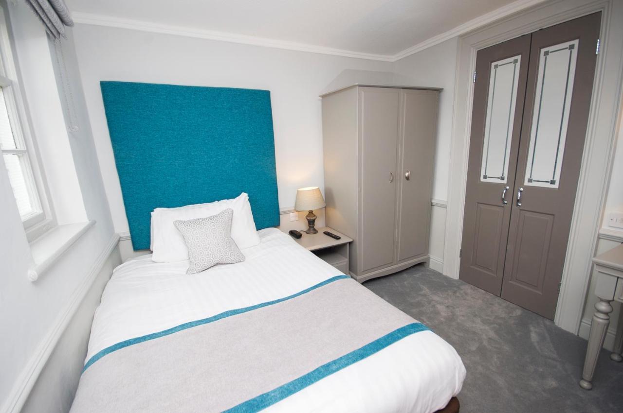 Crown Wetheral Отель