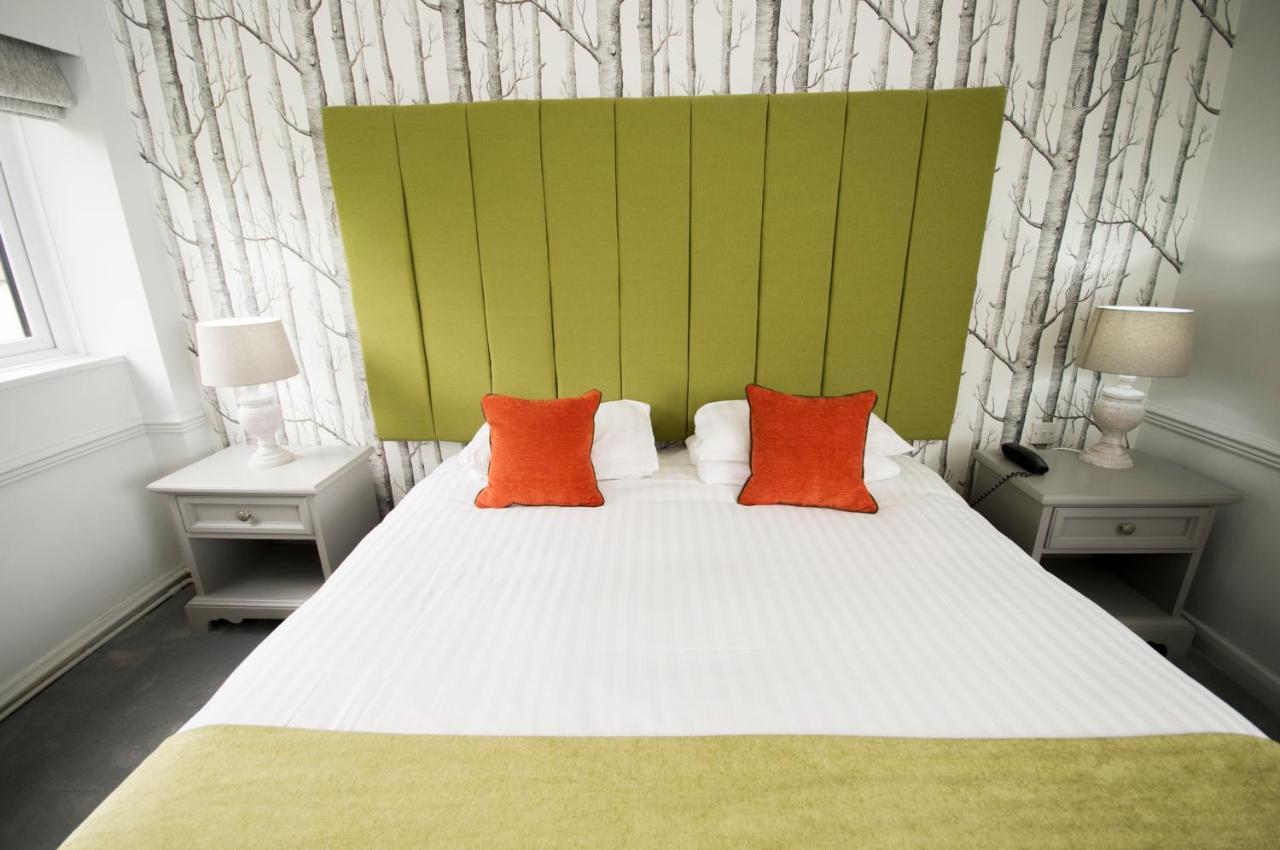 Отель Crown Wetheral 4*