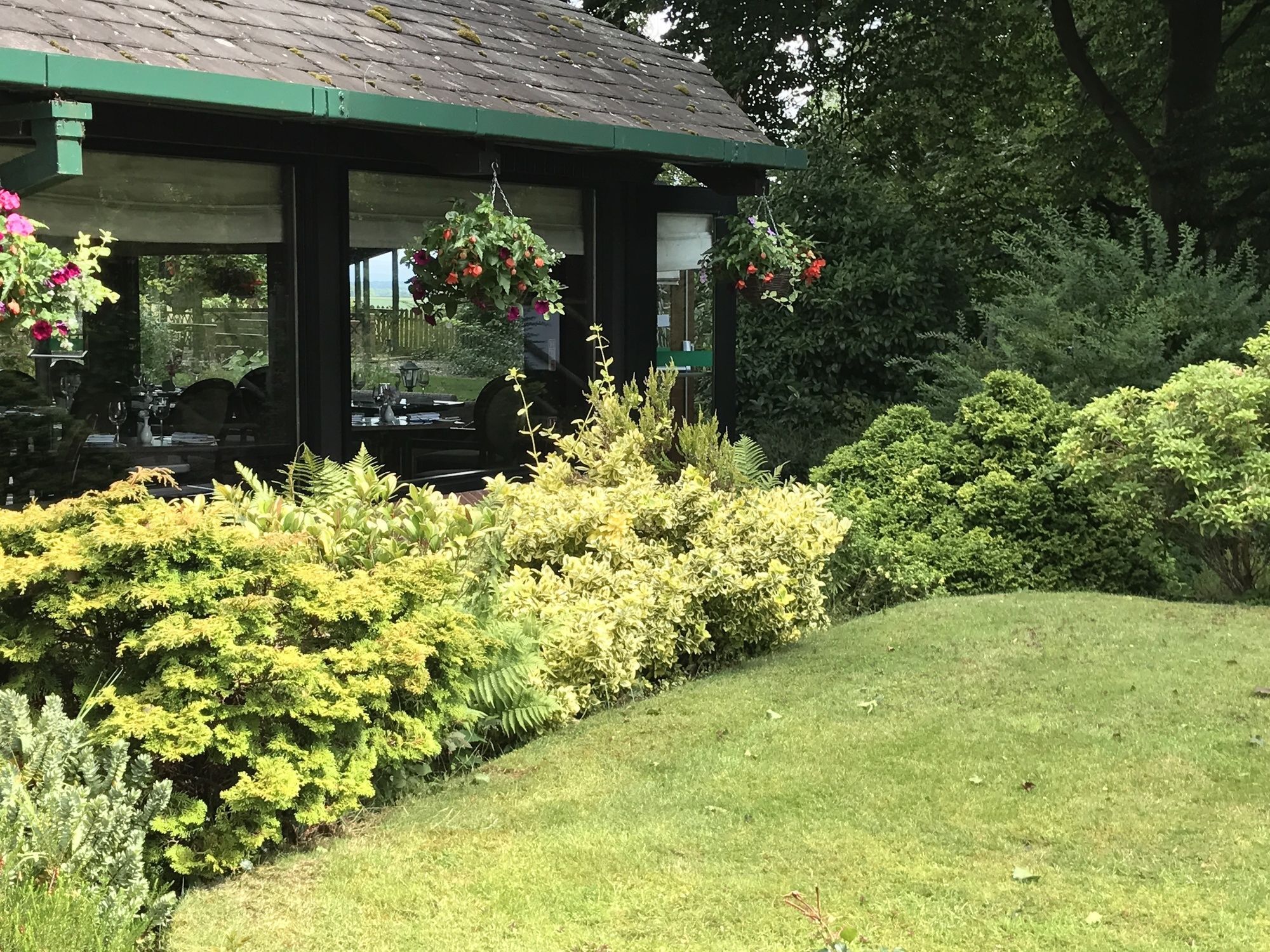 Crown Wetheral Отель